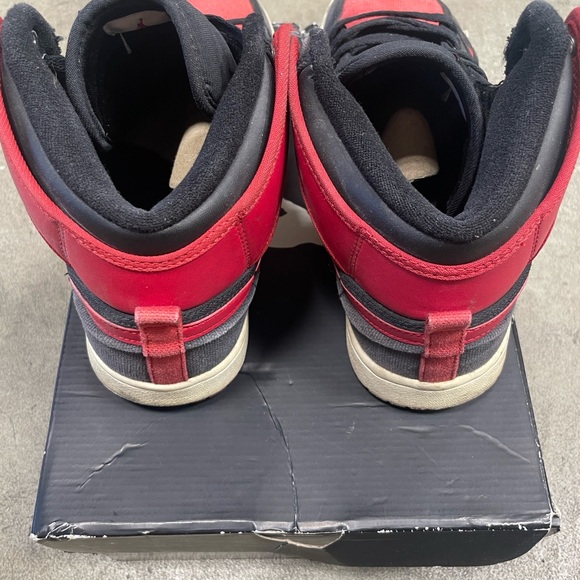 2012 Air Jordan 1 Retro AJKO Bred - Picture 4 of 10